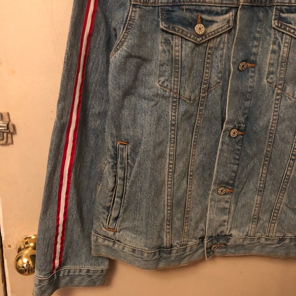 BDG Painted Side Stripped Trucker Jacket - Picture 4 of 5
